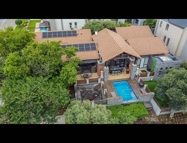 4 BEDROOM HOUSE FOR SALE IN COPPERLEAF ESTATE